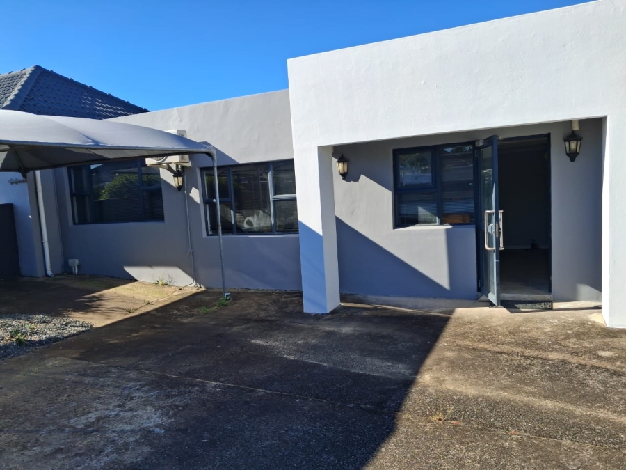 Commercial Property for Sale in Beacon Bay Eastern Cape